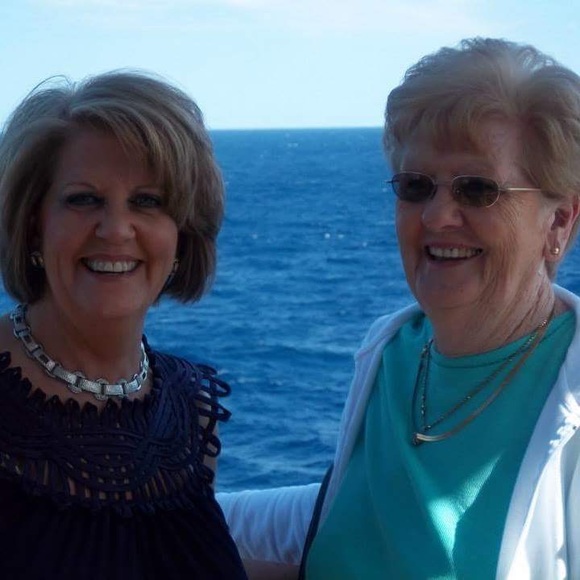 Meet your Posher, Annette - Picture 1 of 1